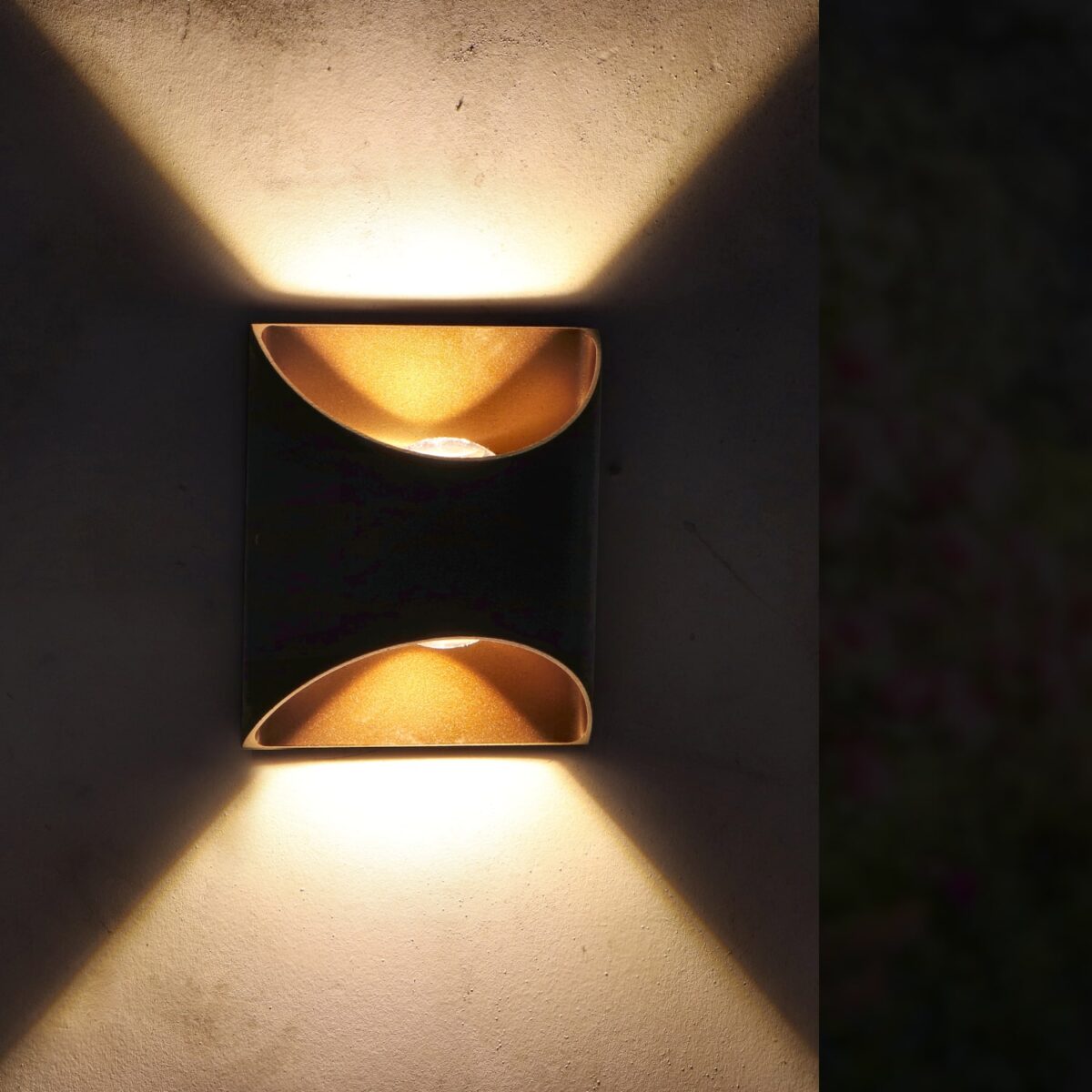 Aplique de Parede Preto e Dourado LED Vera 6W 3000K IP54 - Image 3